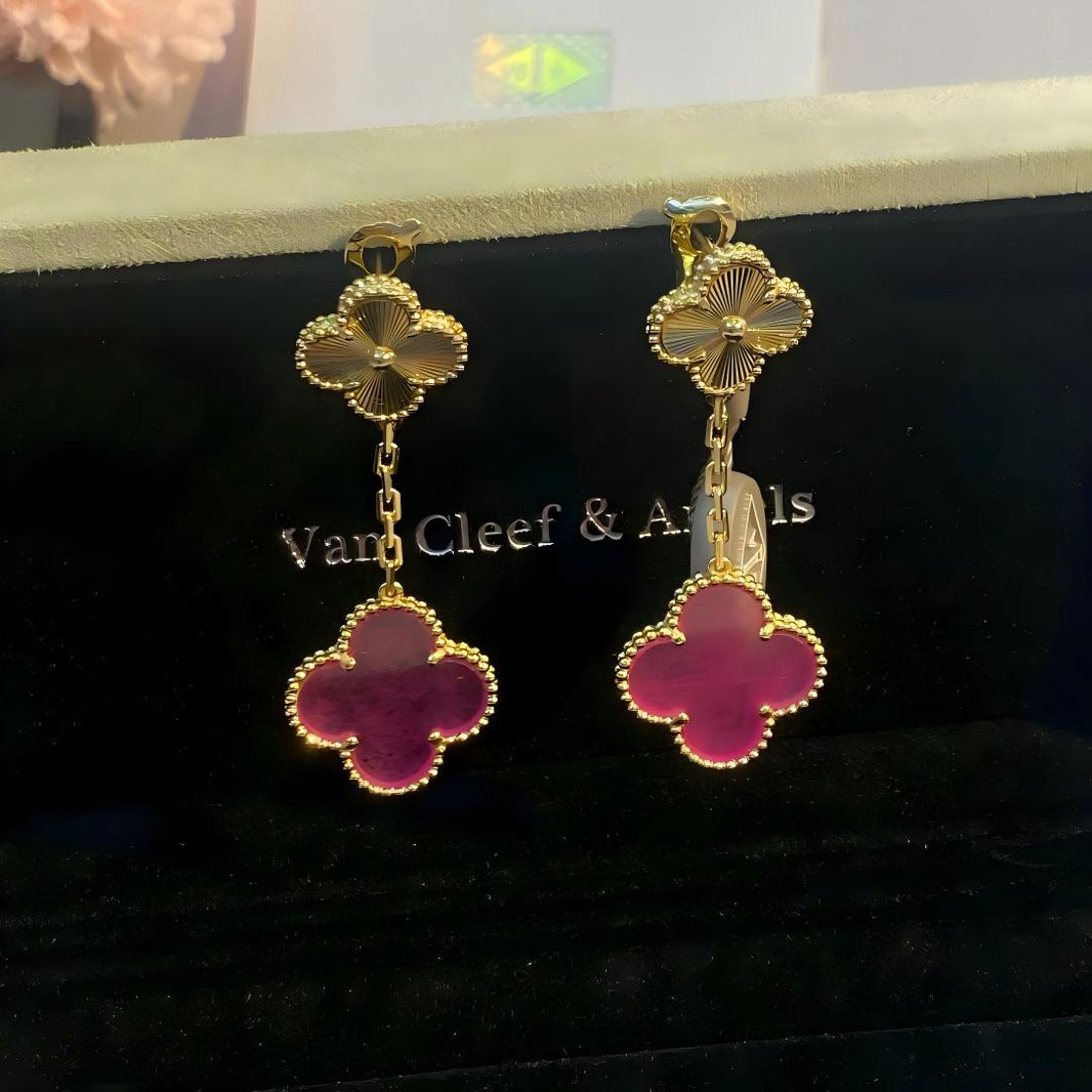 [Amore Jewels]NEW CLOVER 2 MOTIF PINK ENAMEL EARRINGS