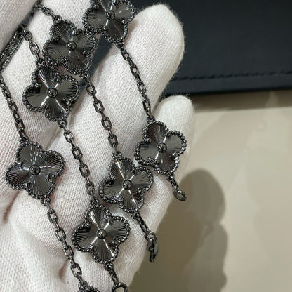[Amore Jewels]CLOVER 5 MOTIF BLACK BRACELET