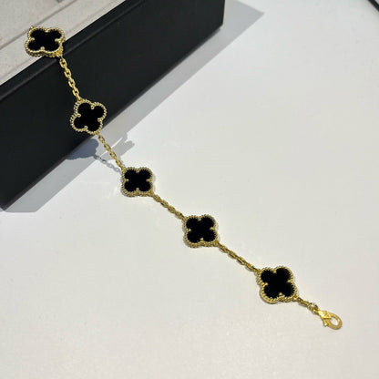 [Amore Jewels] CLOVER 5 MOTIF ONYXS BRACELET COLLECTION