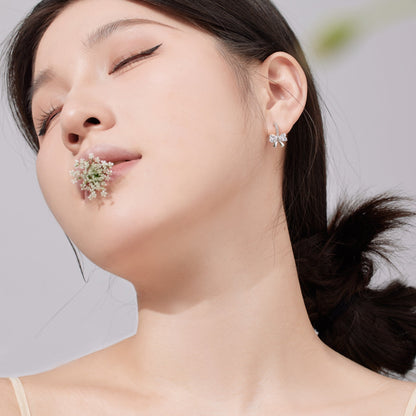 [Amore Jewels]Exquisite Earrings With Heart-Shaped Bow Design