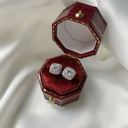 [Amore Jewels]Classic Round Center Stone Stud Earrings