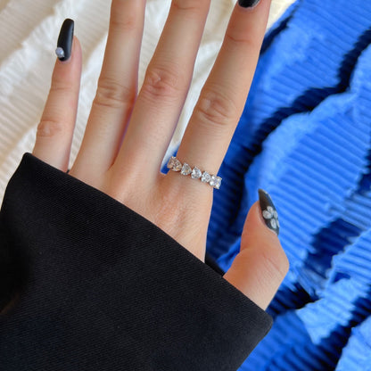 [Amore Jewels]0.25 Carat Radiant Romance Heart Cut Lover Ring