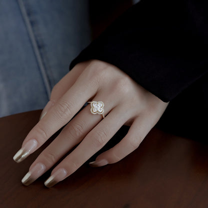 [Amore Jewels]Luxurious Eternity Flower Shape Banquet Ring