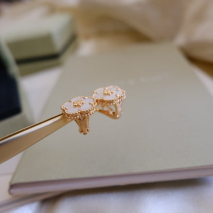 [Amore Jewels]LUCKY PINK GOLD WHITE MOP EARRINGS
