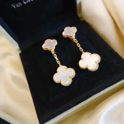 [Amore Jewels]CLOVER 2 MOTIF WHITE MOP EARRINGS