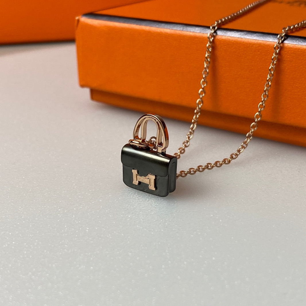 [Amore Jewels]CONSTANCE BLACK PEDANT PINK GOLD NECKLACE