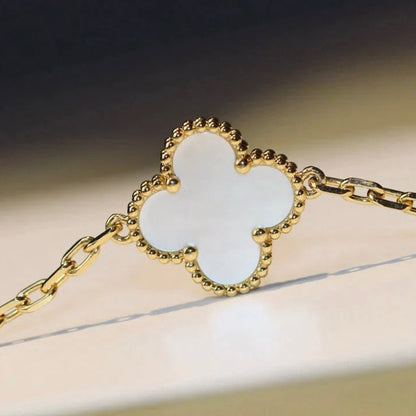 [Amore Jewels]CLOVER 20 MOTIFS WHITE MOP NECKLACE
