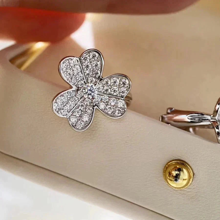 [Amore Jewels]CLOVER COMOS DIAMOND EARRINGS SILVER