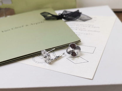 [Amore Jewels]CLOVER MEDIUM STUD EARRINGS