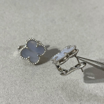 [Amore Jewels]CLOVER CHALCEDONY SILVER STUD EARRINGS