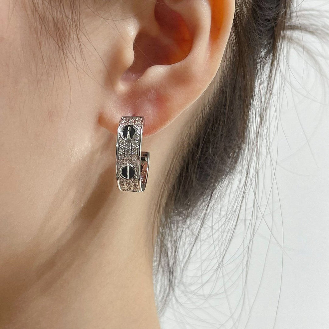 [Amore Jewels]LOVE CERAMIC DIAMOND PAVED SILVER EARRINGS
