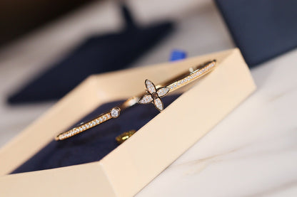 [Amore Jewels]IDYLLE GOLD OPEN BRACELET DIAMOND PAVED
