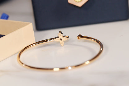 [Amore Jewels]IDYLLE GOLD OPEN BRACELET DIAMOND PAVED