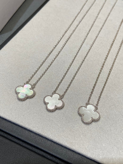 [Amore Jewels]CLOVER MEDIUM SILVER WHITE MOP NECKLACE