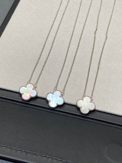 [Amore Jewels]CLOVER MEDIUM SILVER WHITE MOP NECKLACE