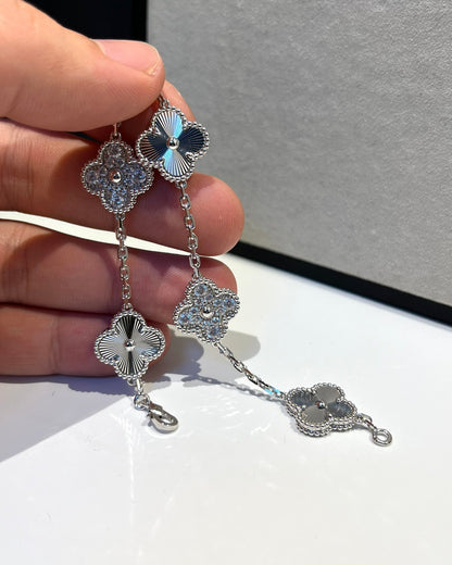 [Amore Jewels] CLOVER 5 MOTIF LASER BRACELET COLLECTION