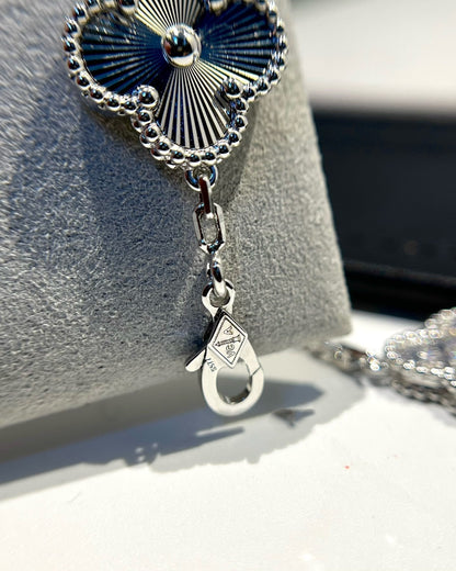 [Amore Jewels] CLOVER 5 MOTIF LASER BRACELET COLLECTION