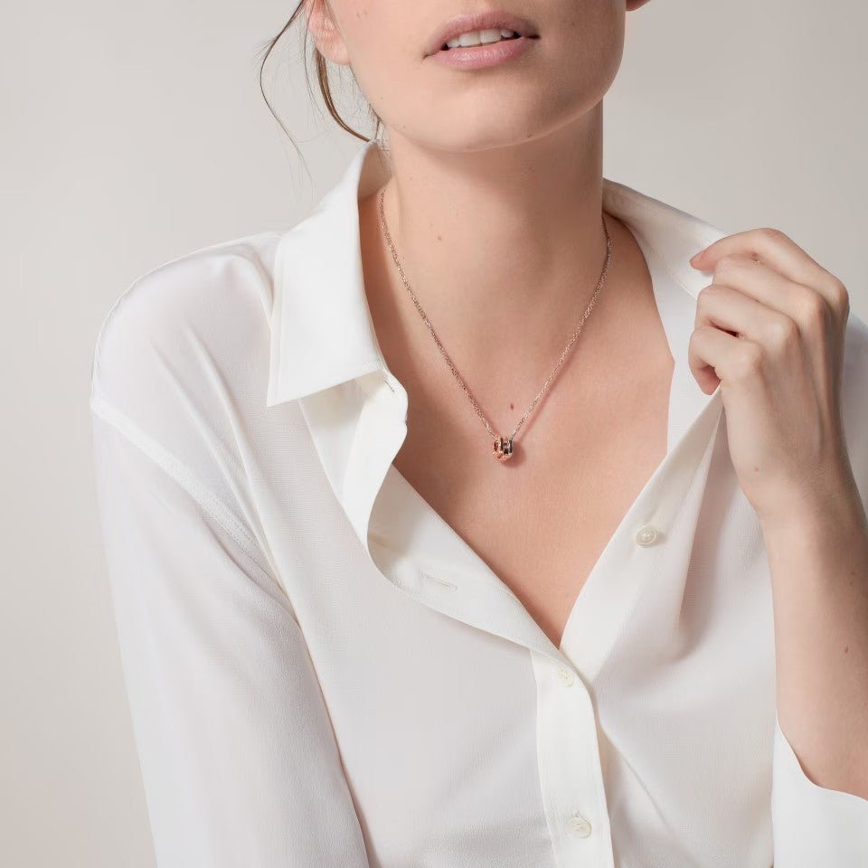[Amore Jewels]LOVE 6 DIAMOND PENDANT NECKLACE