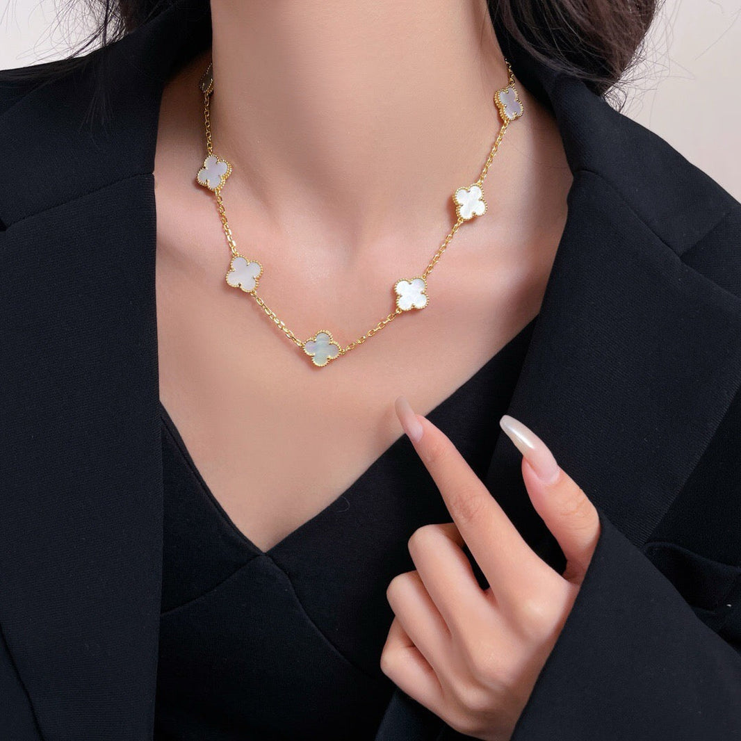 [LEGEND]CLOVER 10 MOTIFS WHITE MOTHER OF PEARL NECKLACE