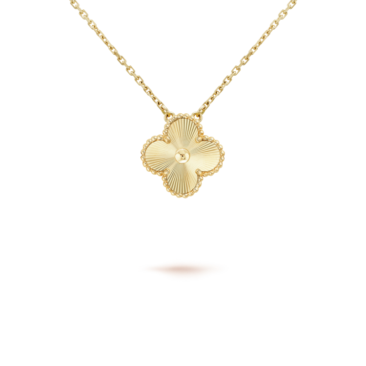 [Amore Jewels]CLOVER 15MM LASER NECKLACE