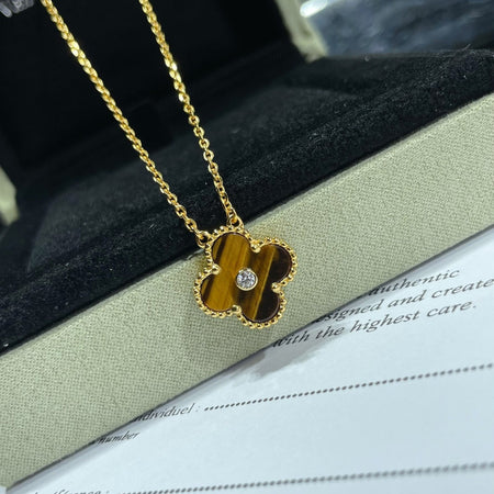 [Amore Jewels]CLOVER 15MM DIAMOND AND YELLOW TIGER'S EYE AGATE necklace