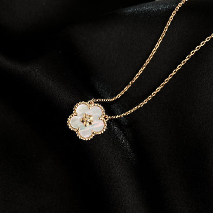 [Amore Jewels]LUCKY  WHITE MOP  PLUM BLOSSOM NECKLACE