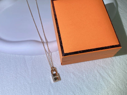 [Amore Jewels]HM ADVANCED NICHE LOCK HEAD NECKLACE DIAMONDS