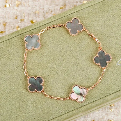 [Amore Jewels] CLOVER 5 MOTIF GRAY MOP BRACELET COLLECTION