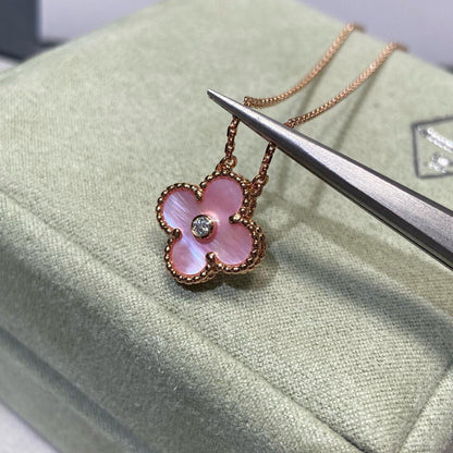 [Amore Jewels]CLOVER 15MM DIAMOND PINK MOP NECKLACE