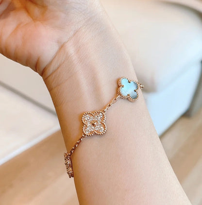 [Amore Jewels] CLOVER 5 MOTIF GRAY MOP BRACELET COLLECTION