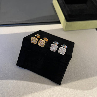 [Amore Jewels]CLOVER MINI DIAMOND STUD EARRINGS