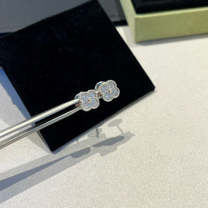 [Amore Jewels]CLOVER MINI DIAMOND STUD EARRINGS
